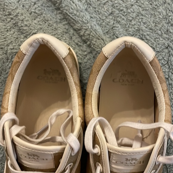 Coach Percy Low Top Sneaker In Signature Canvas - Picture 6 of 9